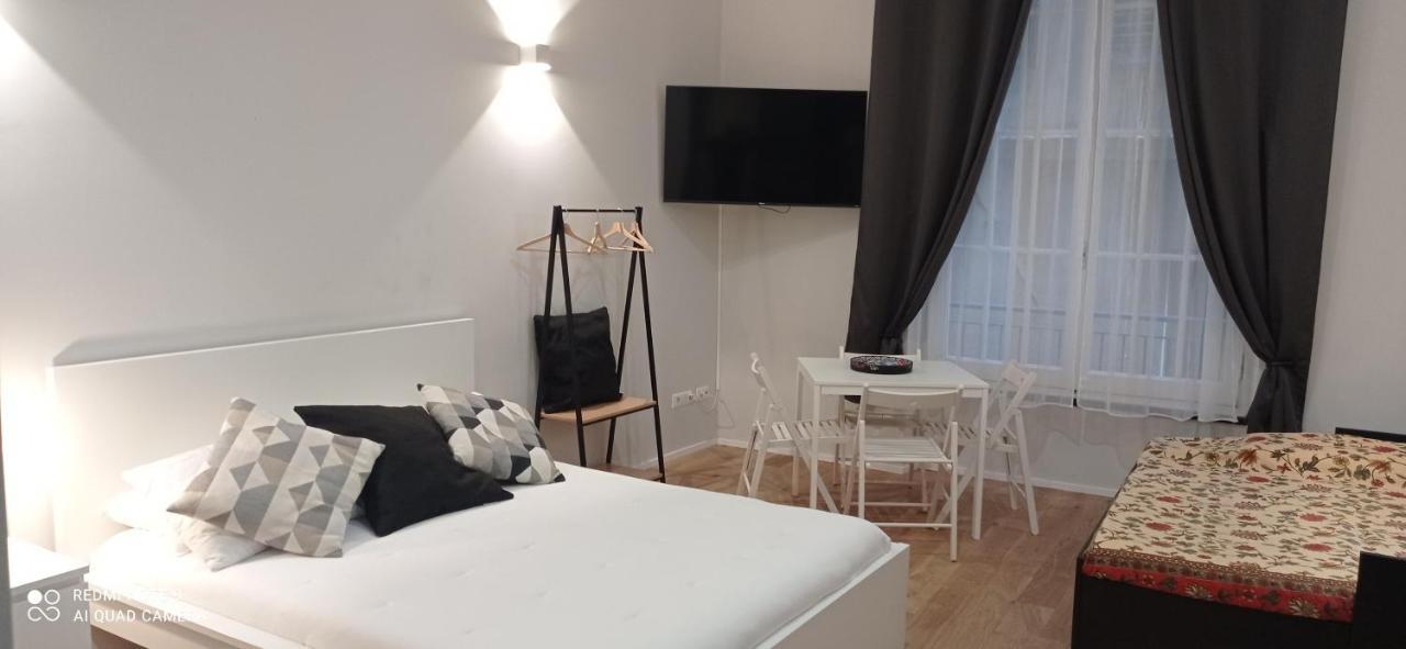 Apartment Palazzo Pellicceria 15 Genoa